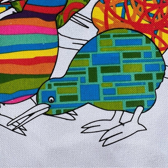 New Zealand Kiwi Bird Cotton Tea Towel Bright Colorful Fun NWOT 19x32 - Picture 5 of 8